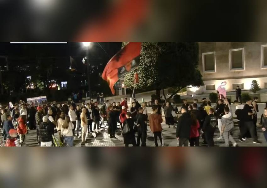 Mbyllet protesta e ditës së 123-të, qytetarët paralajmërojnë vijimin e rezistencës: Rama në burg