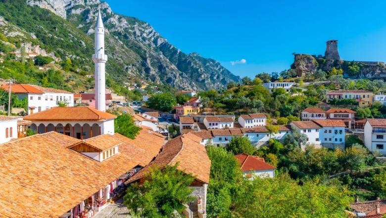 Media spanjolle: Udhëtim magjepsës nëpër Shqipëri, nga qytetet e gurta te plazhet e kristalta