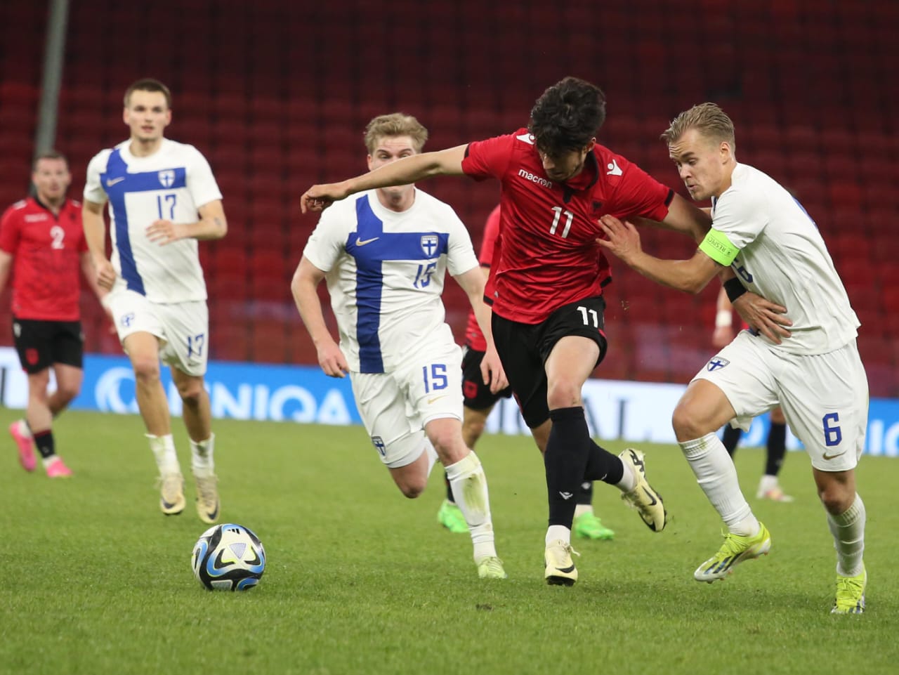 Nations League/ Sfida Finlandë-Shqipëri, UEFA cakton arbitra irlandez