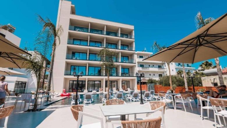 Gjykata i heq sekuestron hotelit 5-katësh ‘Central Park Premium’ në Ksamil: Ka leje ndërtimi dhe numër tjetër pasurie