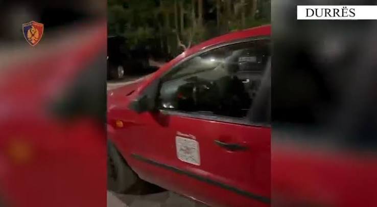 Identifikohet një tjetër nga shitësit e drogës në shkollat e Tiranës, bie në pranga 18-vjeçari