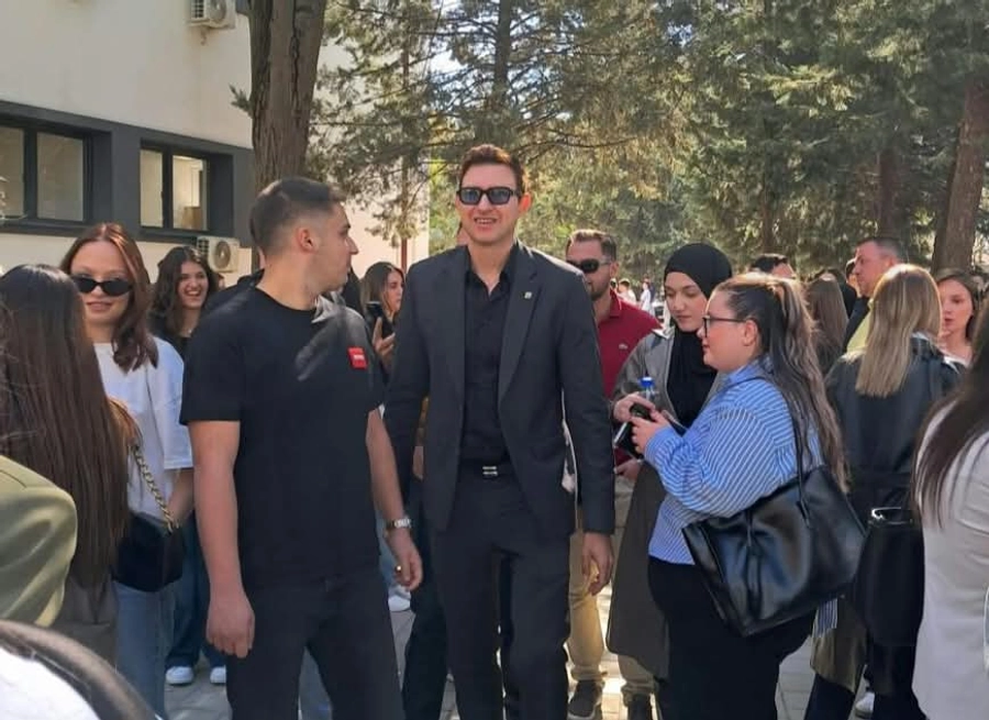 Ambasadori Meidani studentëve të UNT-së: Një e drejtë ka vlerë vetëm kur mund të ushtrohet e plotë
