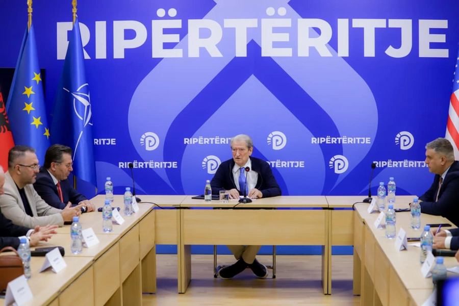 Territorialja/ Berisha me aleatët: Rama i plagosur rëndë ndaj do marrë çdo vendim që i intereson lëkurës së tij