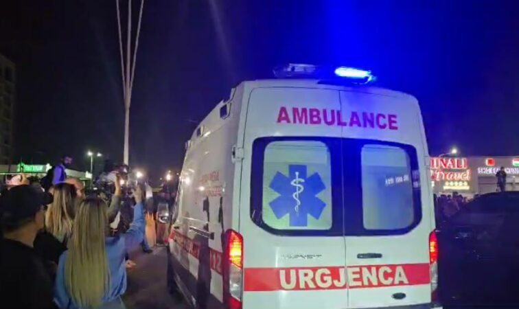 Thellohet skandali në kopshtin e Korçës, shfaqin simptoma edhe disa fëmijë të tjerë