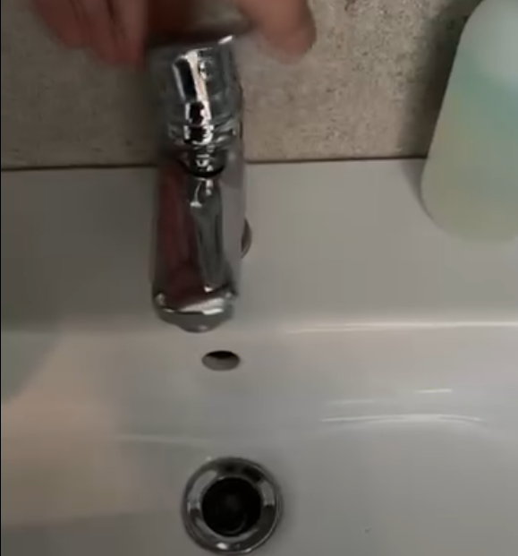 Banorët e Lundrës pa ujë prej një jave