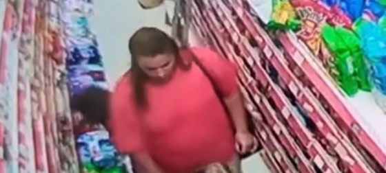 “Mamaja dhe gjyshja mësojnë fëmijët të vjedhin”/ Pamje nga supermarketi në Elbasan