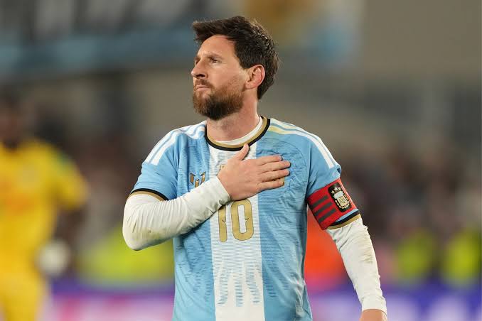 Fundi i një epoke/ Mes emocionesh Messi thotë lamtumirë Argjentinës: Dita më e trishtë në karrierën time