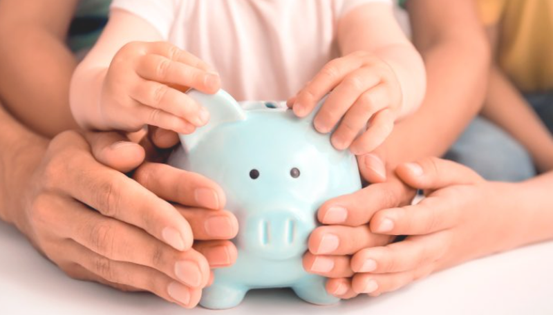 Familjet shqiptare shpenzojnë 95 mijë lekë në muaj, ushqimet marrin 40% të buxhetit