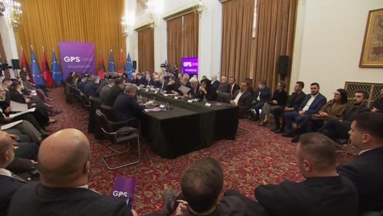 Reforma Territoriale, Rama në mbledhjen e grupit: Është vendim politik, kush voton kundër, largohet!