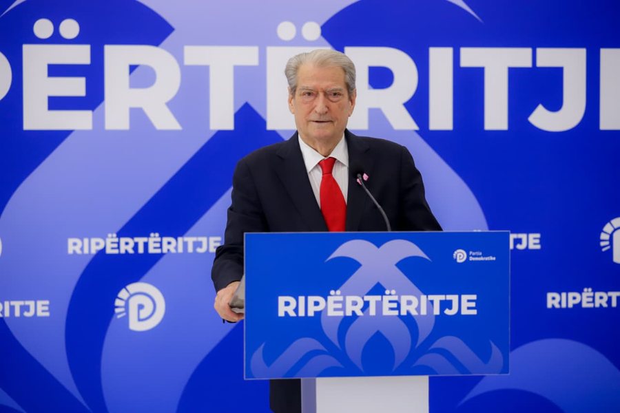 PD kundër konsultimeve të Begajt: Kriza nuk zgjidhet pa largimin e Ramës. 3 kërkesa për fundin e krizës