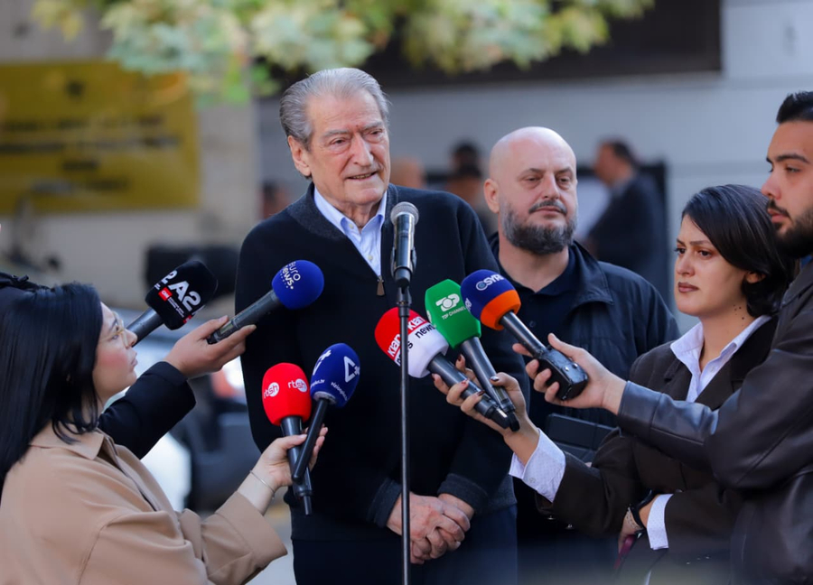 Berisha lexon përgjimet tronditëse: Krimineli Balla që po rekruton banditë për të shtypur studentët
