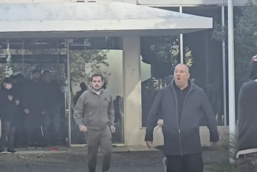 PS kthehet në njësi paramilitare, Rama kopjon skenarin e Vuçiç