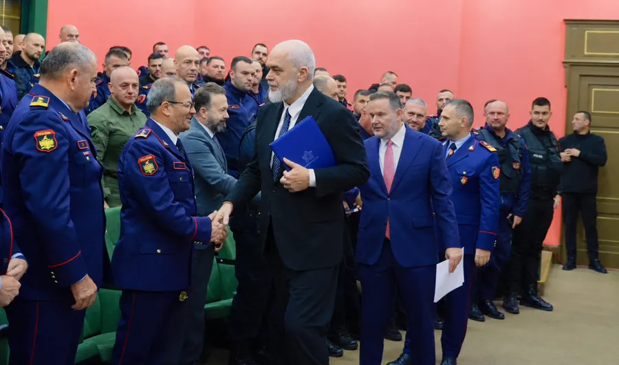 Rama hap thesin në kohë rekord, miraton 740 milionë lekët për policët