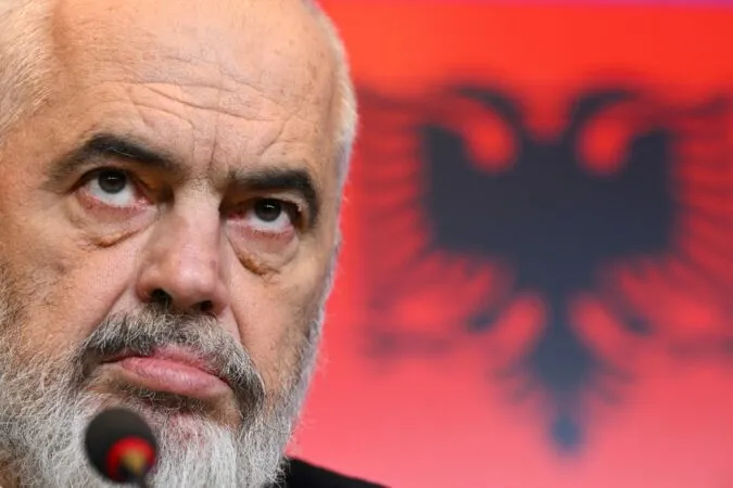 Ashpërsimi i retorikës së Ramës shihet si nxitëse e dhunës policore