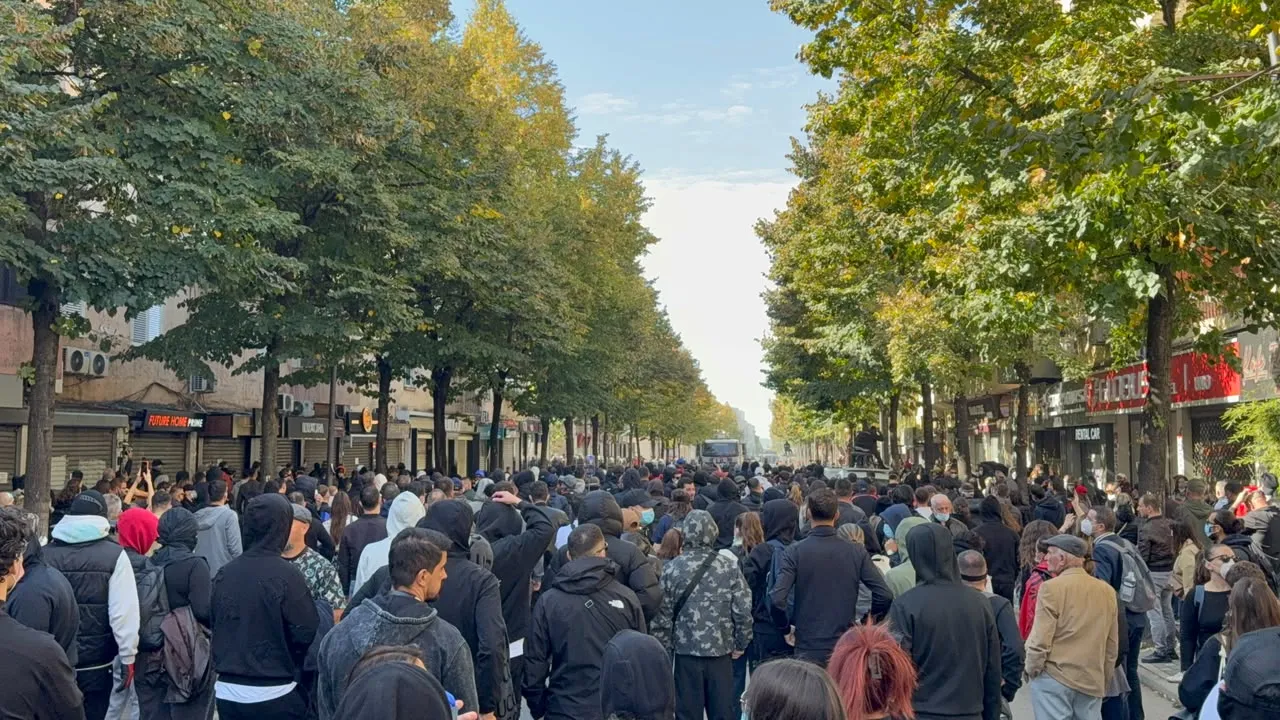 Pedagogët në krah të studentëve, dalin sot në protestë në orën 10:00