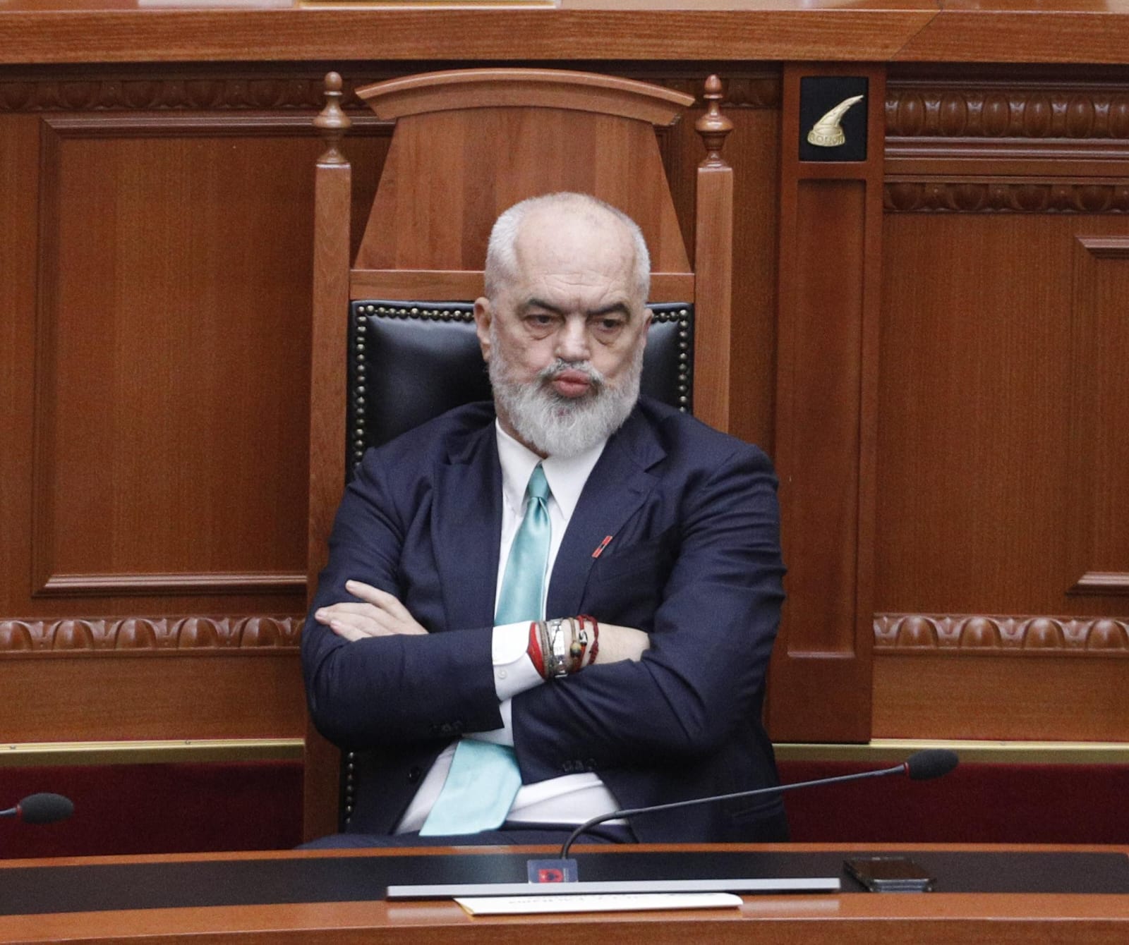 Me 82 vota kundër, Partia Socialiste mbron Ballukun nga masa e arrestit