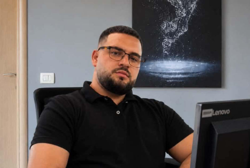 Tritoli në makinën e administratorit të Shushicës, dy të arrestuar