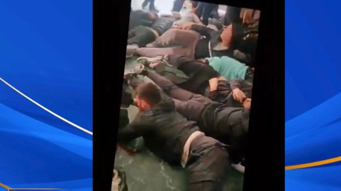 15-vjeçari i arrestuar në protestë tregon dhunën nga policia: Na futën në një dhomë…