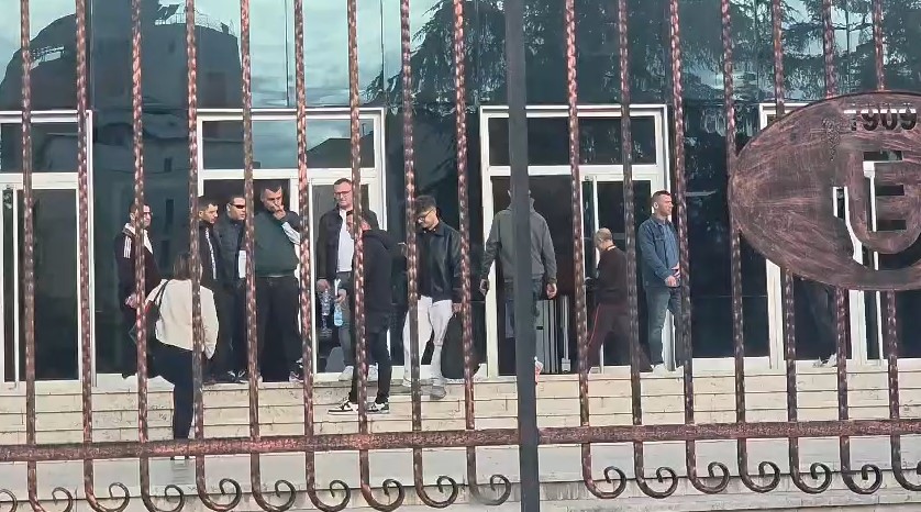 Bojkotohet mësimi në Universitetin e Elbasanit
