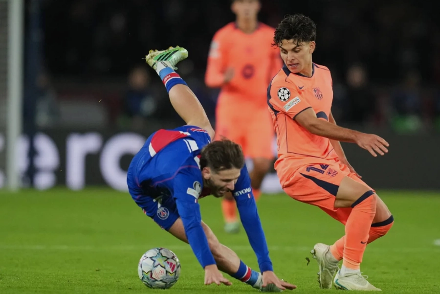 Fitorja e PSG-së ndaj Barçës me kosto të lartë, Kvaratskhelia ka këputur ligamentin e kryqëzuar