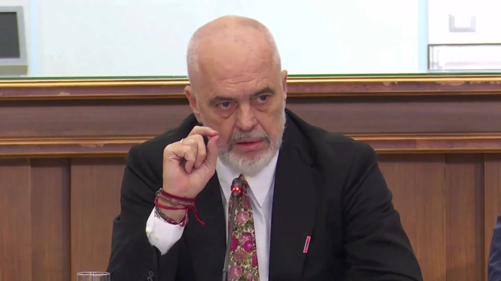 Protestat e dhunshme/ Rama: U provokua një tjetër 21 janar, por ne kemi vijë të kuqe