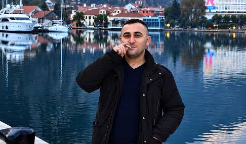 U gjet i pajetë në makinë, reagon deputeti i PS për 46-vjeçarin: Nuk ka qenë shoferi im