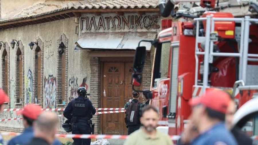 Shpërthimi i çantës në Athinë plagos 4 persona, dyshohet për drogë dhe eksploziv brenda saj