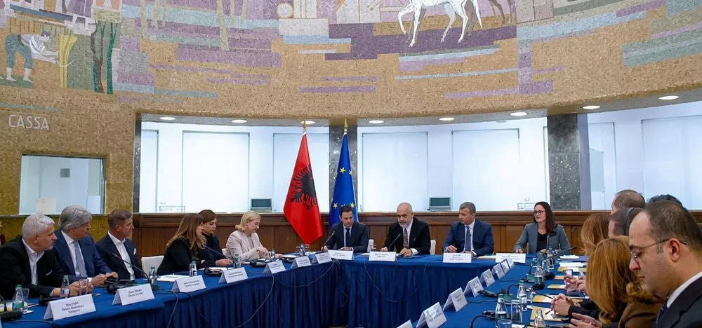 Bankierët si dekor për autokratin