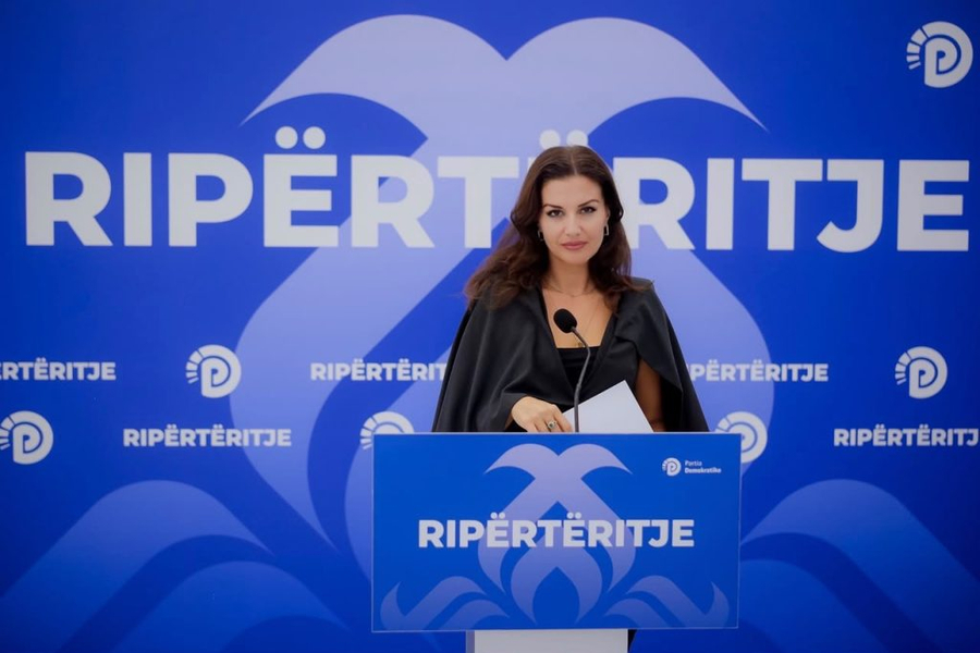 Garo: Studentët e refuzojnë, Rama sajon takime me ‘studentë të shpikur’ për të shpëtuar karrigen e pushtetit!