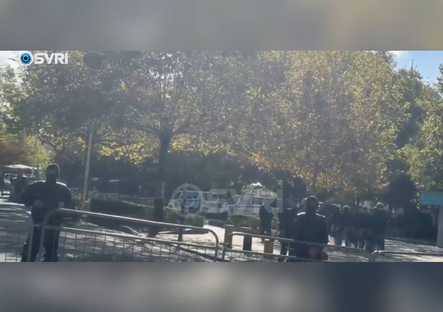I frikësuar nga revolta studentore/ Rama urdhëron rrethimin e Parlamentit me policinë e krimit