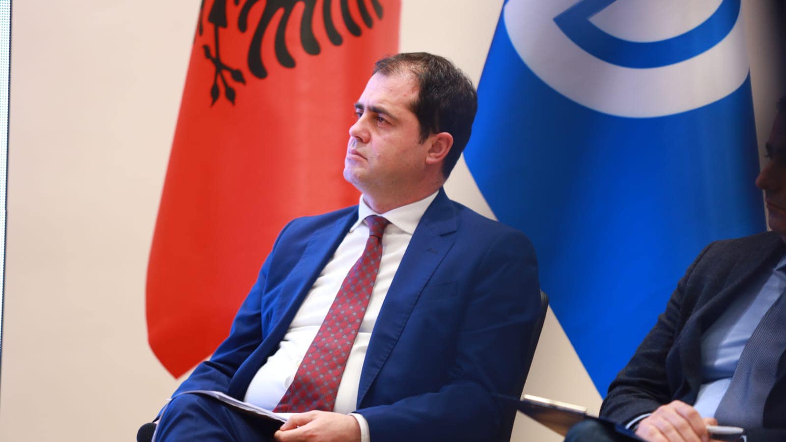 Bylykbashi: Shqipërisë nuk i mjafton ndryshimi i qeverisë, duhet rrëzuar sistemi i Ramës