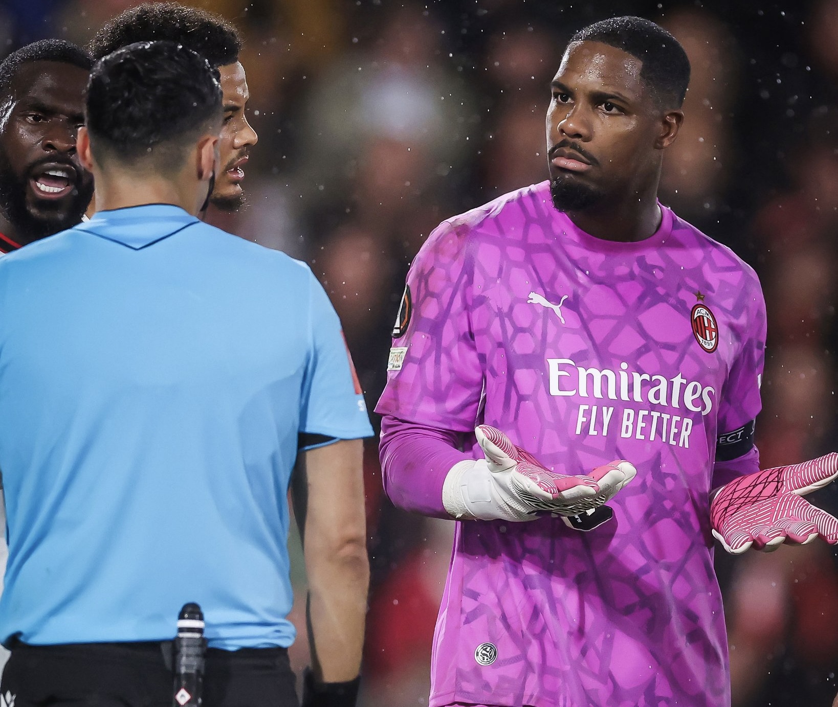 Europa League 2026-2027, Bournemouth-Milan 3-0, Maignan tradhton “djallin”
