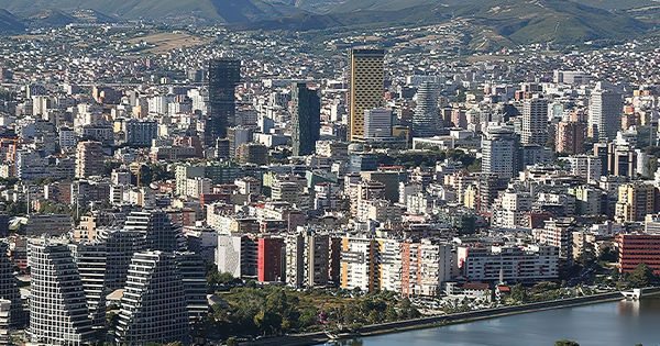 Vendimi i ri i qeverisë: Pronarët detyrohen të deklarojnë emrat e qiramarrësve