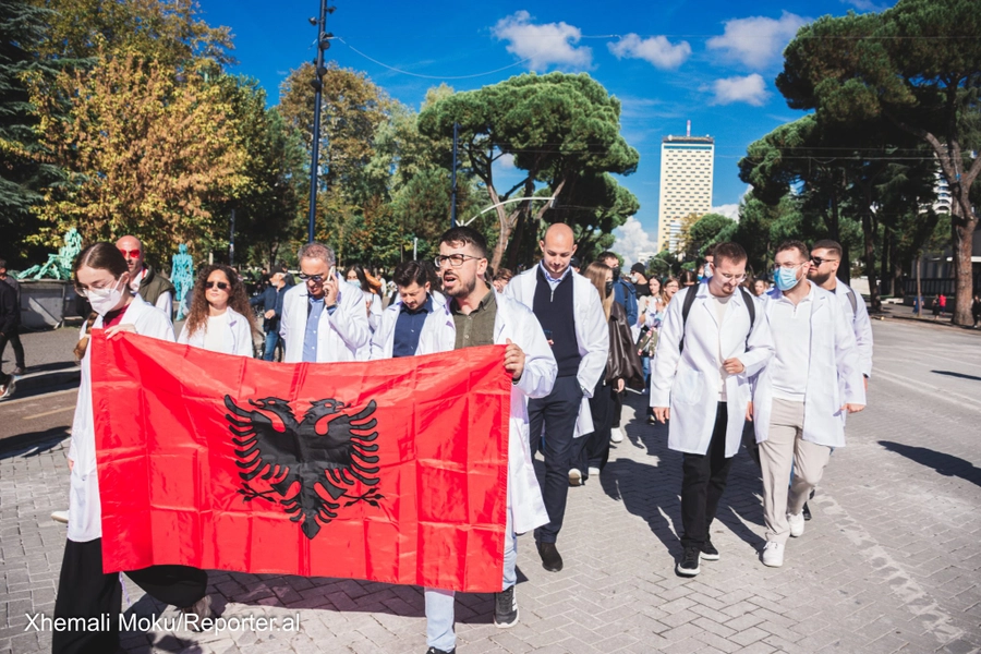 Studenti rrëzoi propagandën linçuese të Ramës/ BIRN: Kryeministria nuk na solli asnjë provë