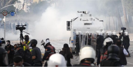 Nisin hetimet për dëmtimin në sy të 28-vjeçarit, pezullohet efektivi pas dhunës ndaj protestuesit
