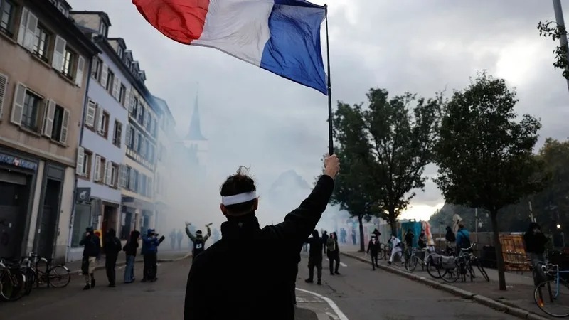 Protestat në Francë, 1 mijë të prangosur në të gjithë vendin! 126 të arrestuar në Paris