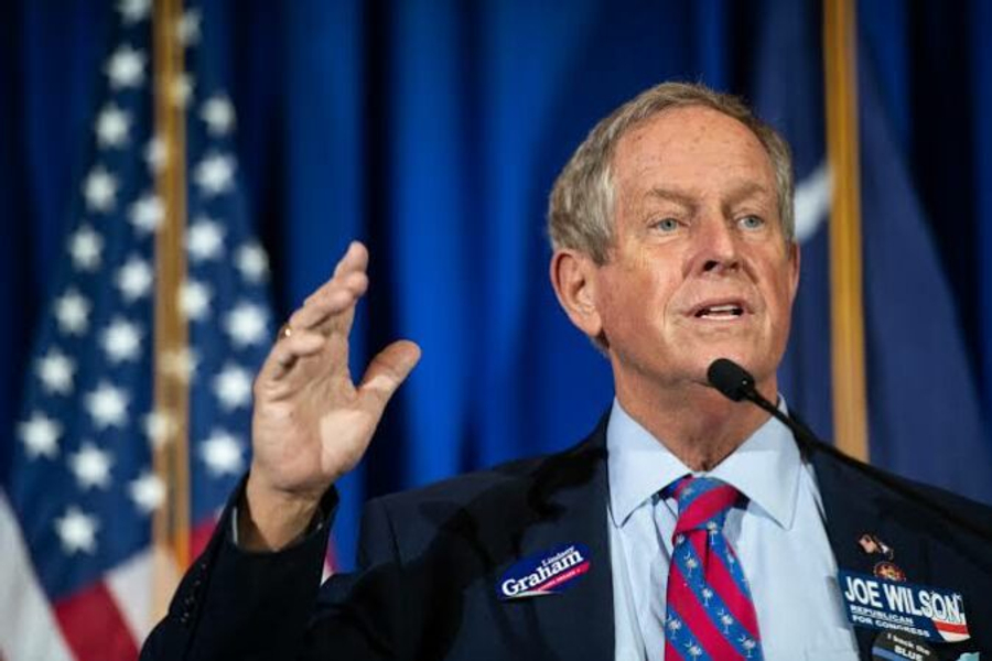 Kongresmeni amerikan Joe Wilson përshëndet studentët serbë dhe kërkon marrëdhënie të reja me SHBA-në