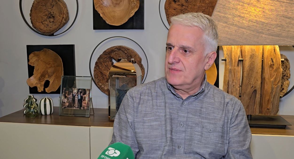 Pandeli Majko: Vuçiç u largua nga pushteti, nuk u rrëzua si një tiran