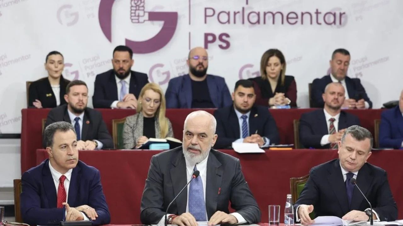 Pas një ore, mbyllet mbledhja e grupit parlamentar të PS, ja çfarë u diskutua