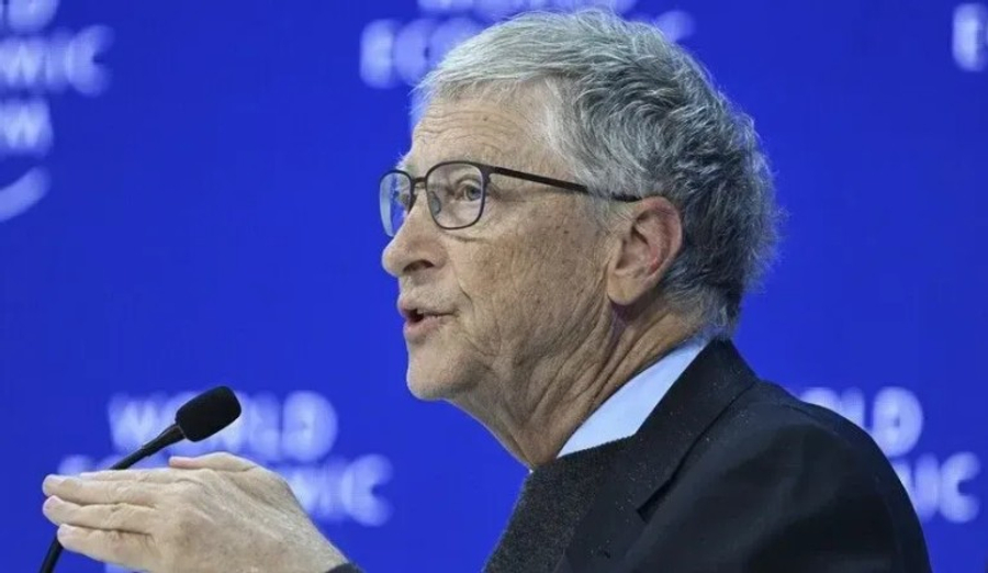 Bill Gates paralajmëron: Përgatituni për 20 vite trazira si pasojë e inteligjencës artificiale