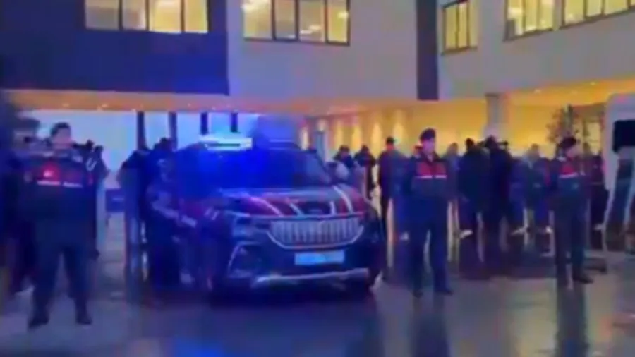 Aksion masiv në Turqi, arrestohen zyrtarë të lartë bashkiakë