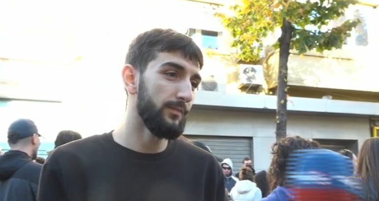 Protesta te Ministria, i riu-Ramës: Të japë dorëheqjen sa më parë, t’i hapë rrugë një lideri më të mirë