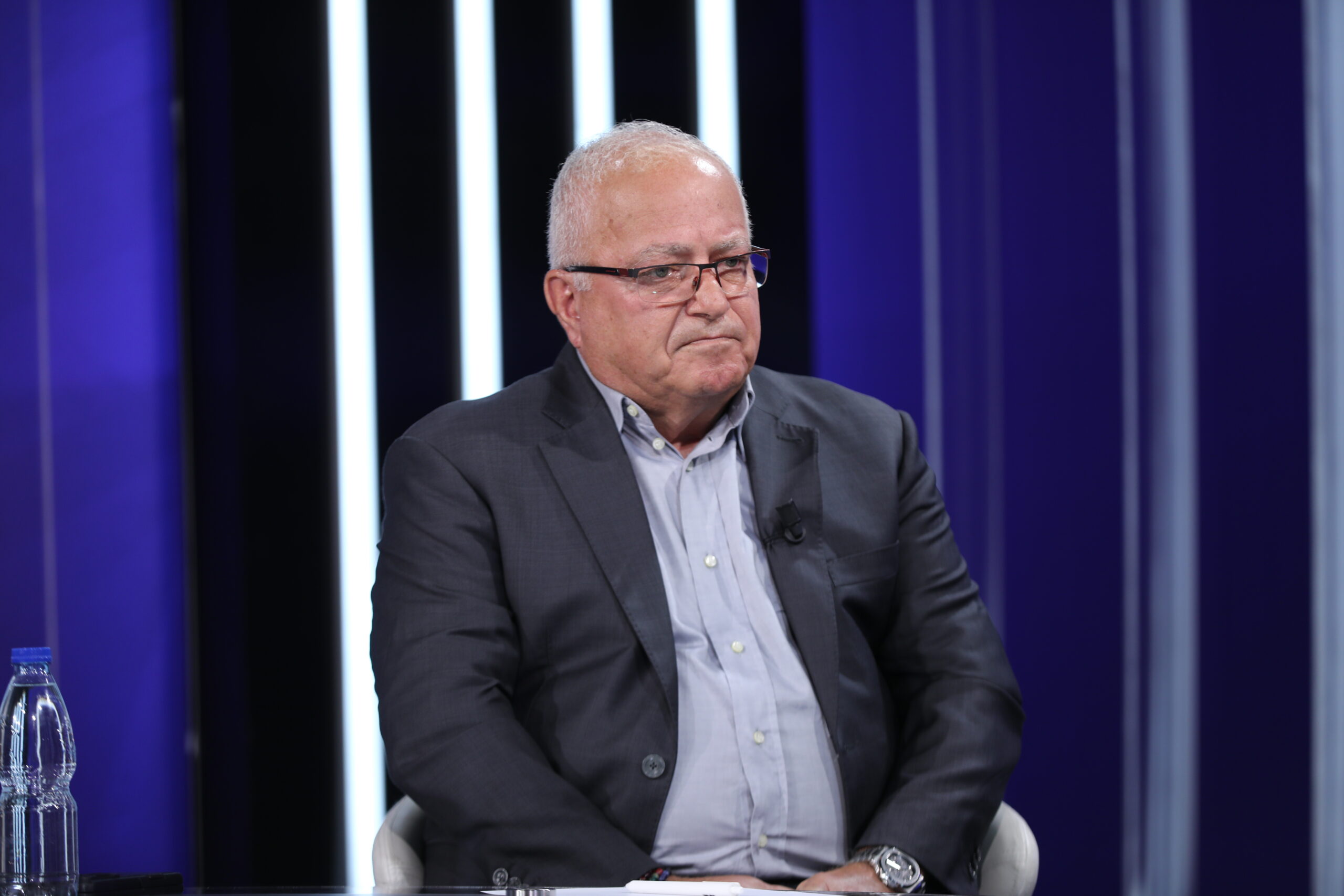 Begaj nis konsultimet për datën e zgjedhjeve, Spaho: Protestuesit të organizohen politikisht