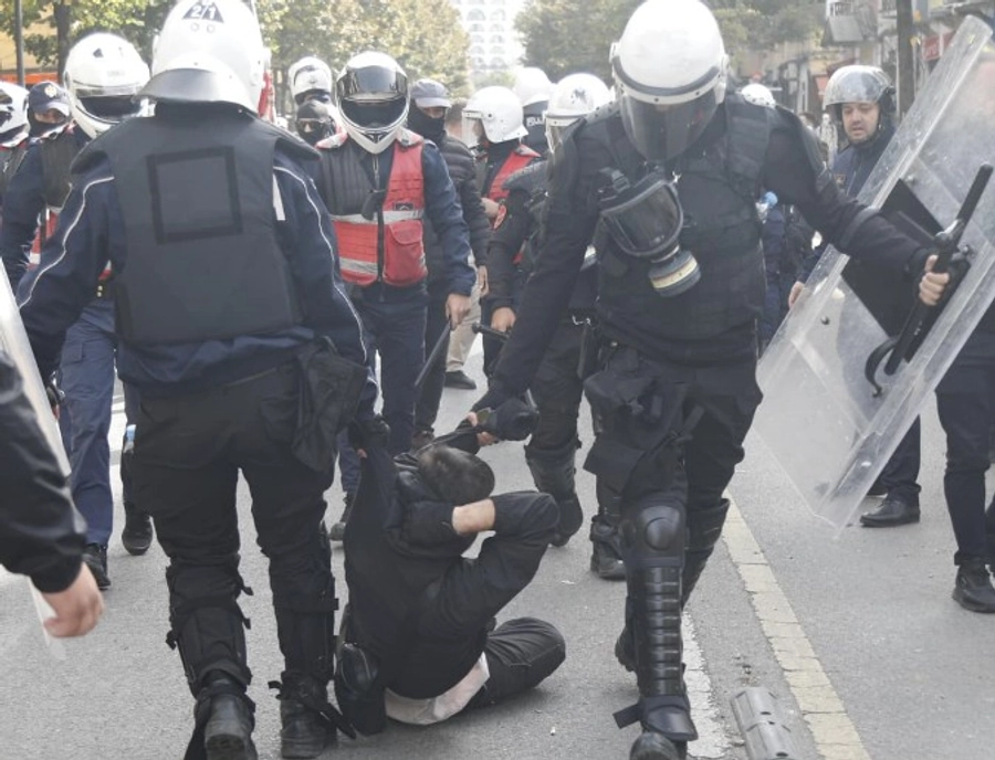 Gjykata liron nga qelia 6 protestues të tjerë, njërin prej tyre e ndalon të qëndrojë në sheshe ku ka manifestime 