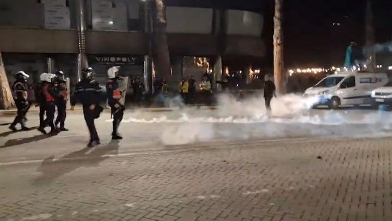 Protesta e dhunshme/ Arrestohen 9 persona, mes tyre edhe një i ri gjerman (EMRAT)