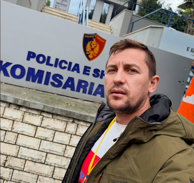 Antiterrori kap protestuesin që u prezantua si gazetar dhe hapi GoFundMe: Ka bërë thirrje për dhunë