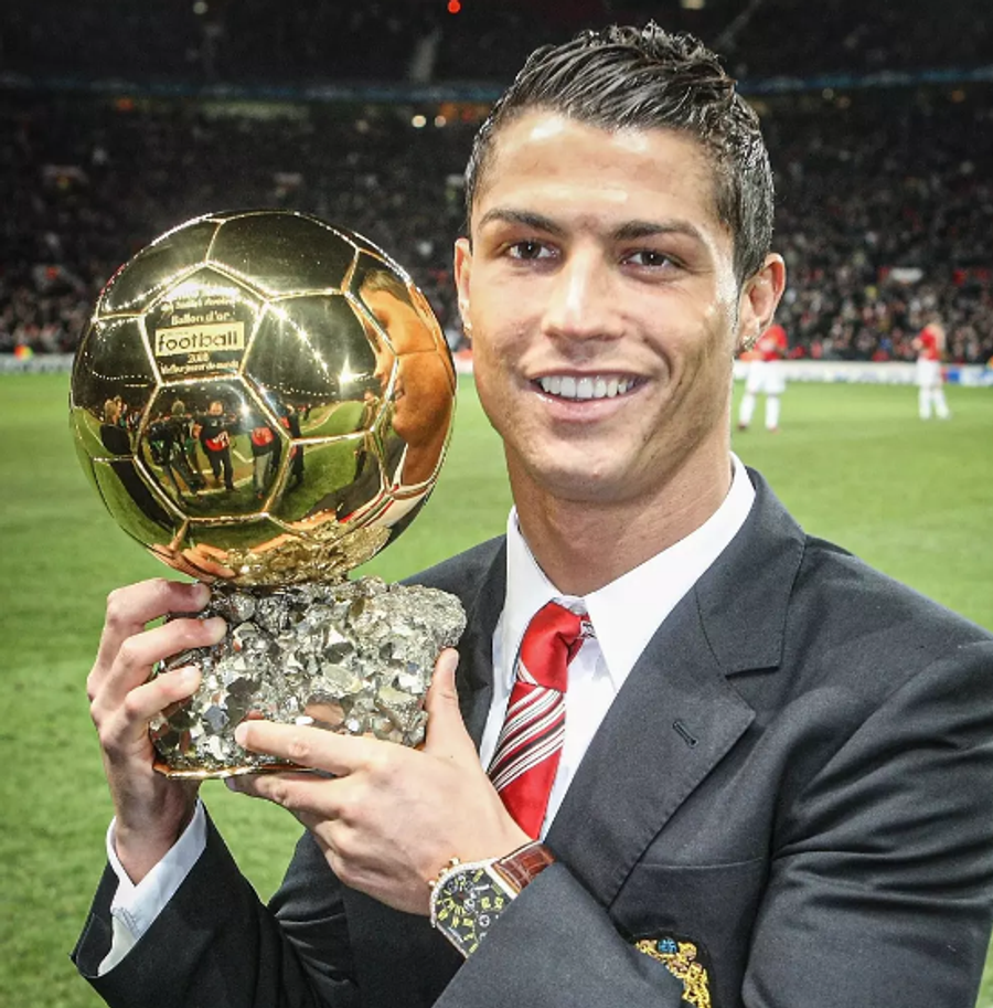 Cristiano Ronaldo mposht Lionel Messin dhe fiton çmimin BOAT për sezonin e tij të jashtëzakonshëm te Manchester United