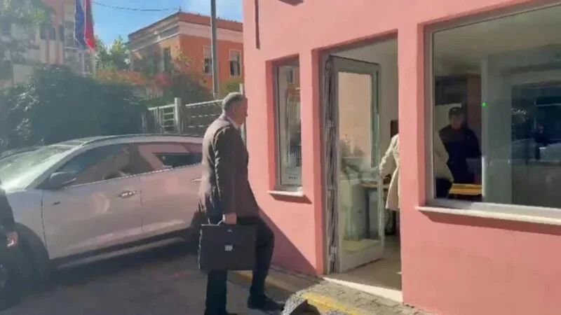 Beqaj në GJKKO, ish-ministri paraqitet pa avokat për shkak të bojkotit