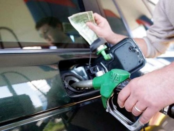 Bordi i Transparencës publikon çmimet e reja të karburanteve, ja sa do të shiten nafta dhe benzina