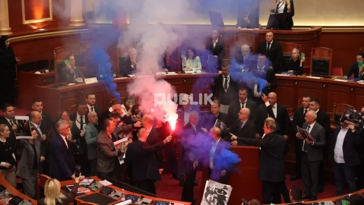 PS kërkon përjashtimin e Berishës dhe 6 deputetëve të tjerë të PD-së
